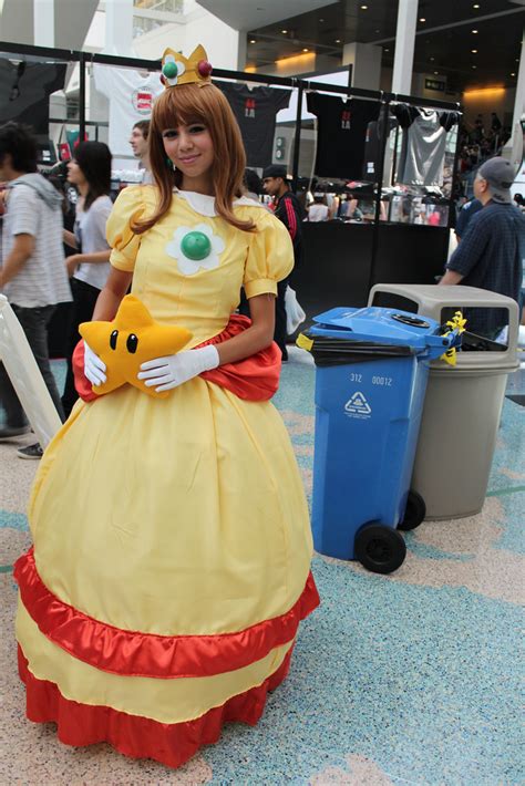 Princess daisy cosplay porn videos & sex movies